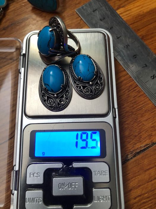 Розкішний комплект зі срібла