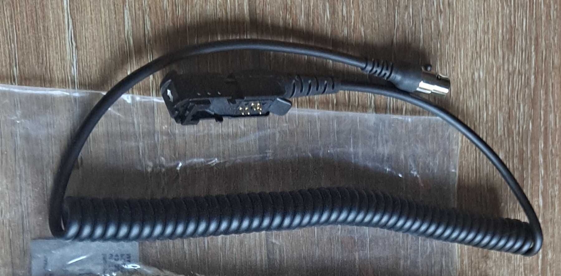 Kabel łączący krótkofalówkę Motorola ze słuchawkami
