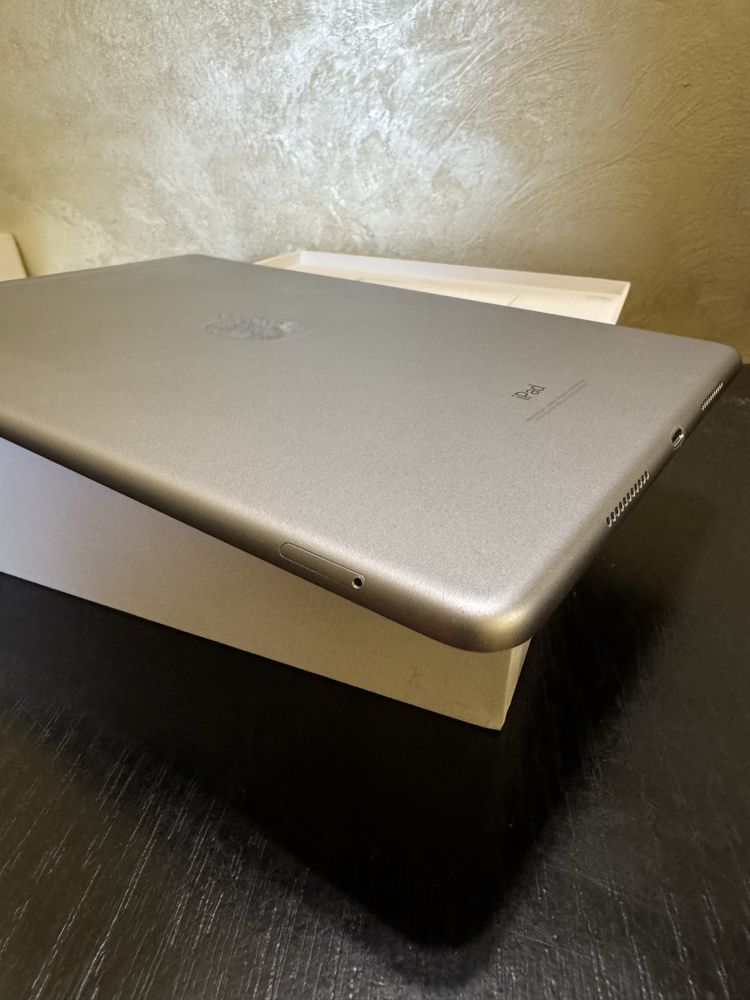 Apple iPad Pro 10.5 (MPHG2) LTE 256gb