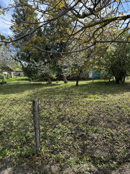 Продаю земельну ділянку з будинком с. Штунь Волинської області