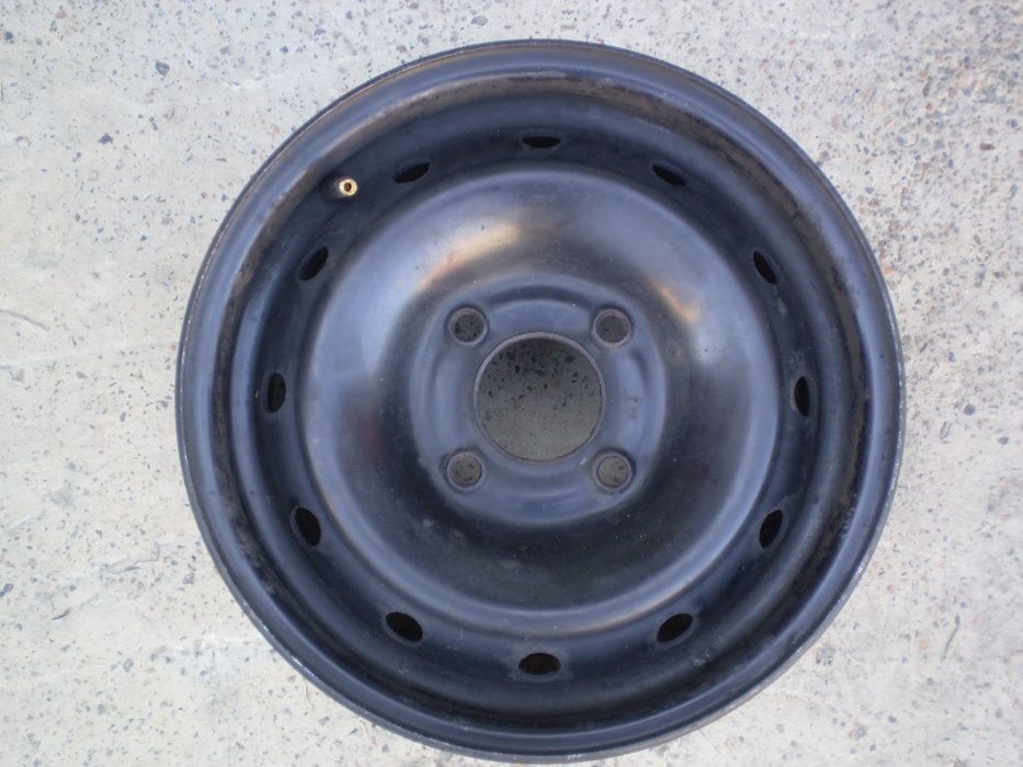 Продам металлический диск (R 13) ( "безкамерка")