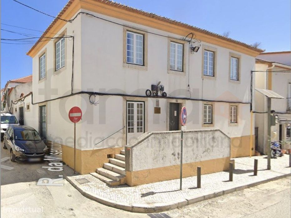 Moradia T3 No Centro de Vila Nogueira De Azeitão