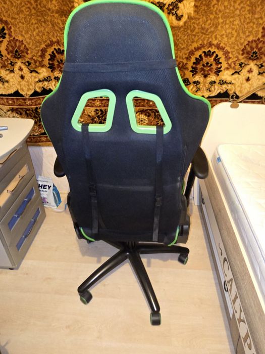 Игровое кресло apex racer