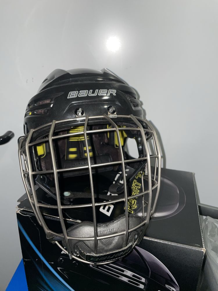 Kask hokejowy bauer M czarny