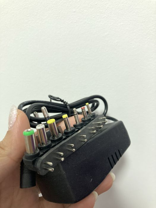 Transformador universal regulável (3V a 12V) *novo*