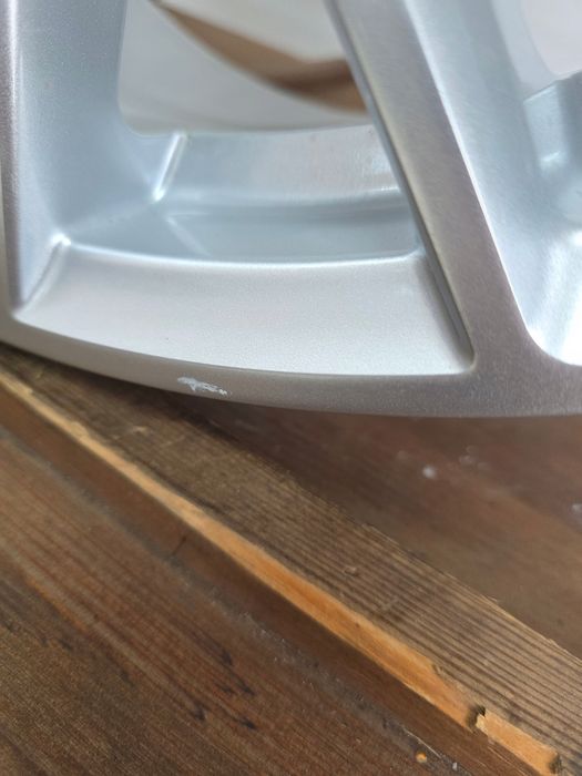 Oryginalna Felga Alufelga Audi Q7 4M 20 Cali 4M0601025Q Et 33