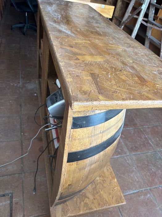 Balcão pipas bom estado