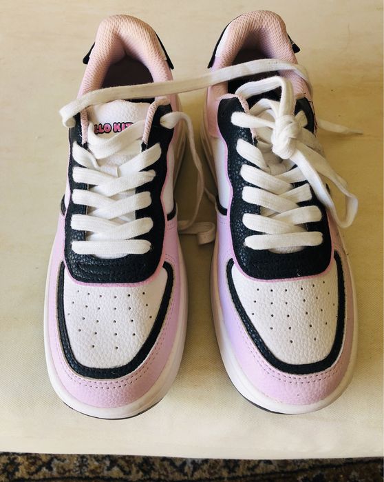 Tenis Bershka inpecaveis