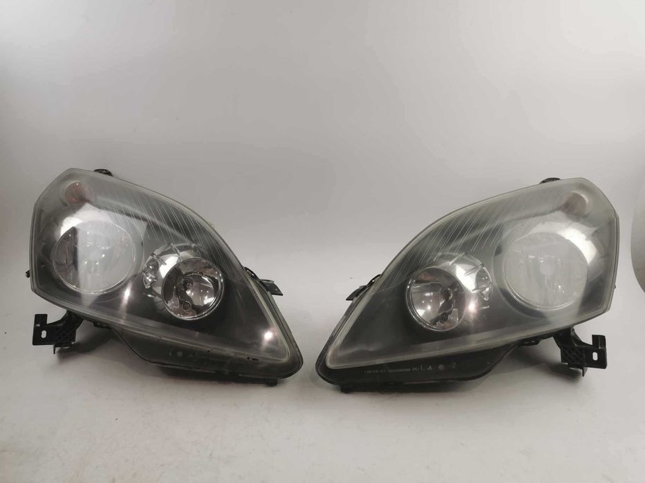 Lampa Prawa Lewa Zafira B 05- komplet