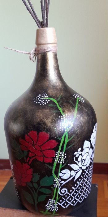 Garrafão pintado à mão