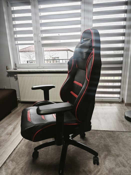Fotel gamingowy NEWSKILL