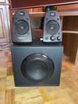 Colunas Logitech Z623