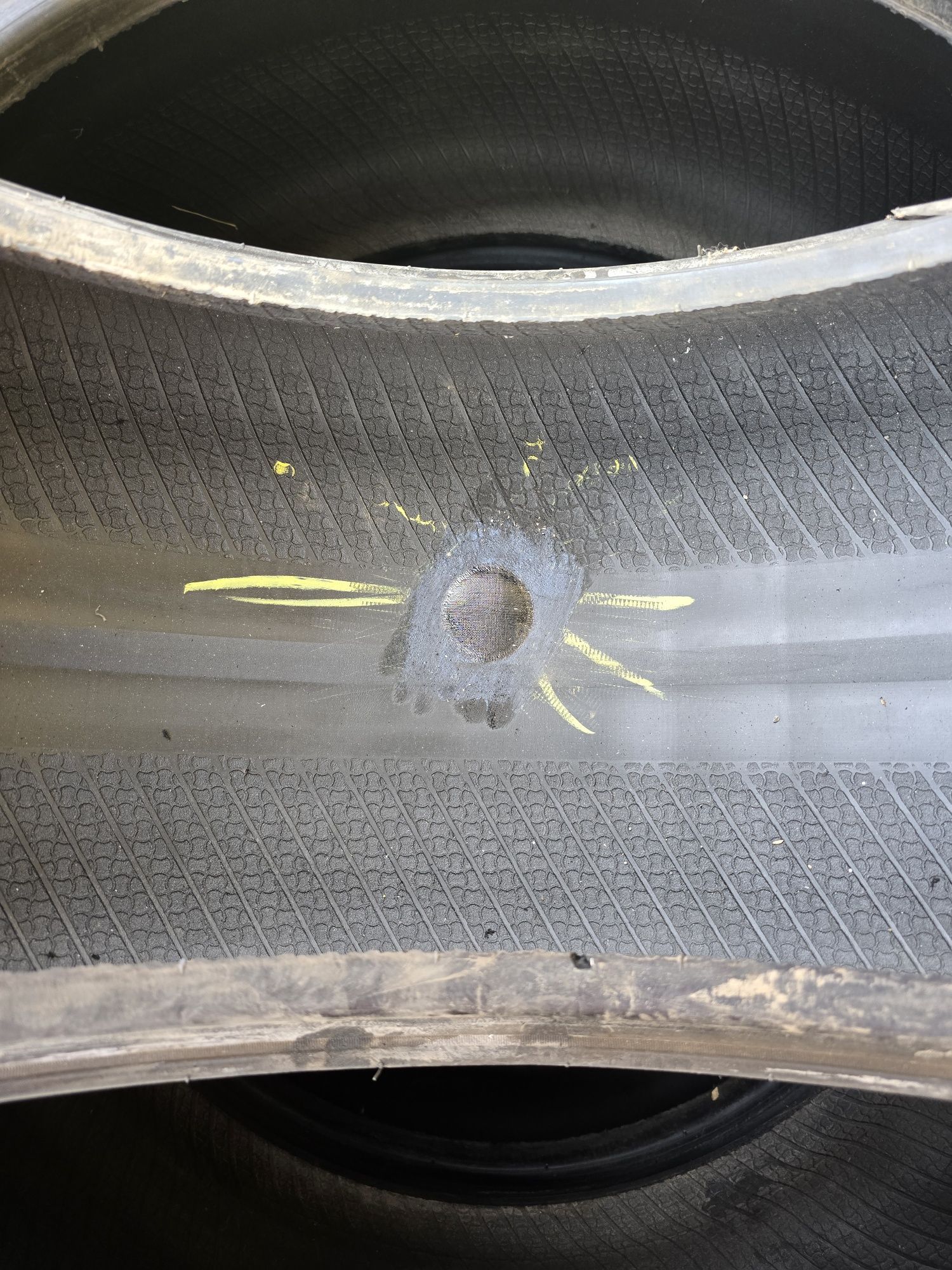 Комплект резини KUMHO Solus R18