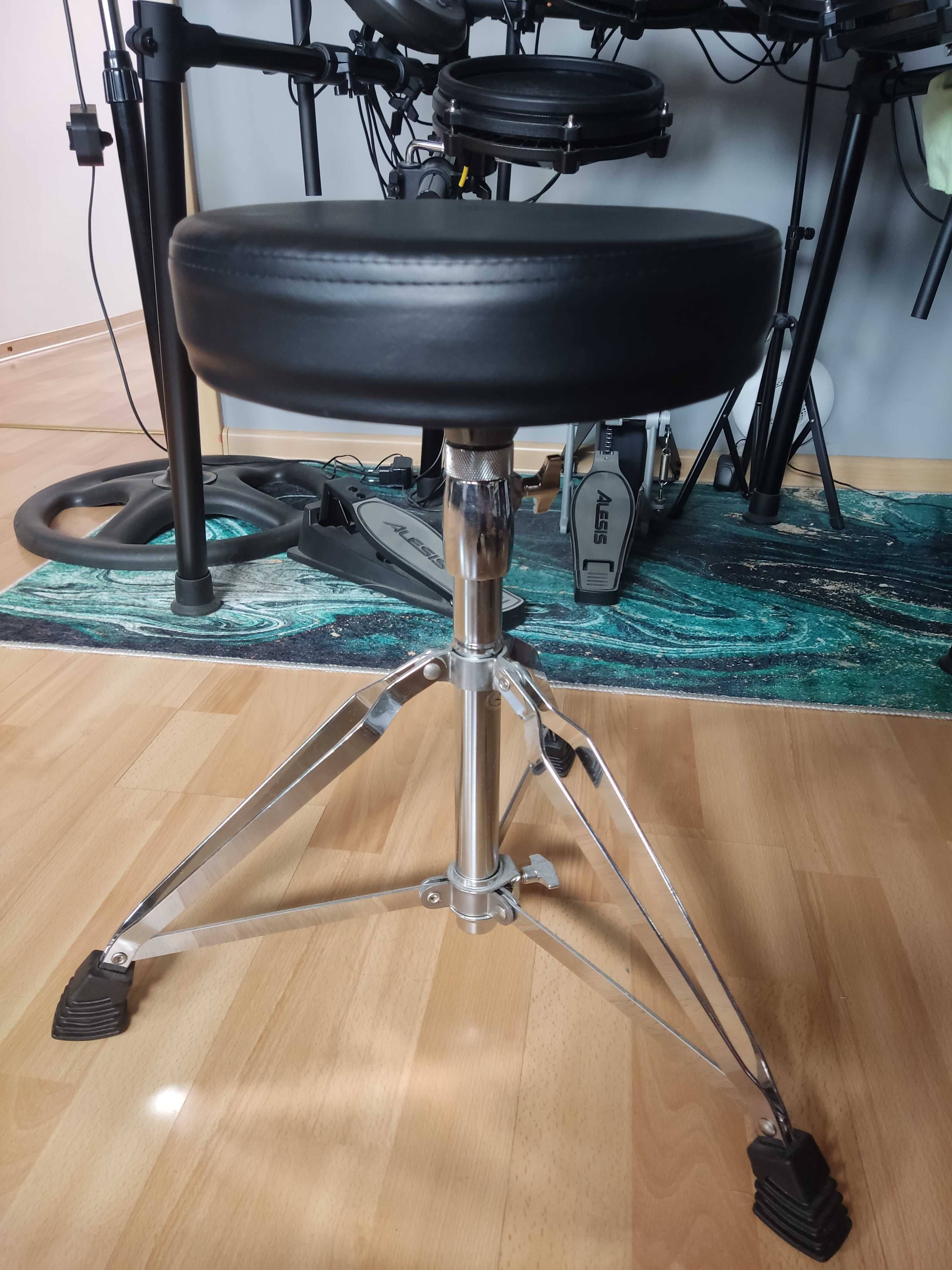 ALESIS Nitro Mesh Kit - elektroniczny zestaw perkusyjny