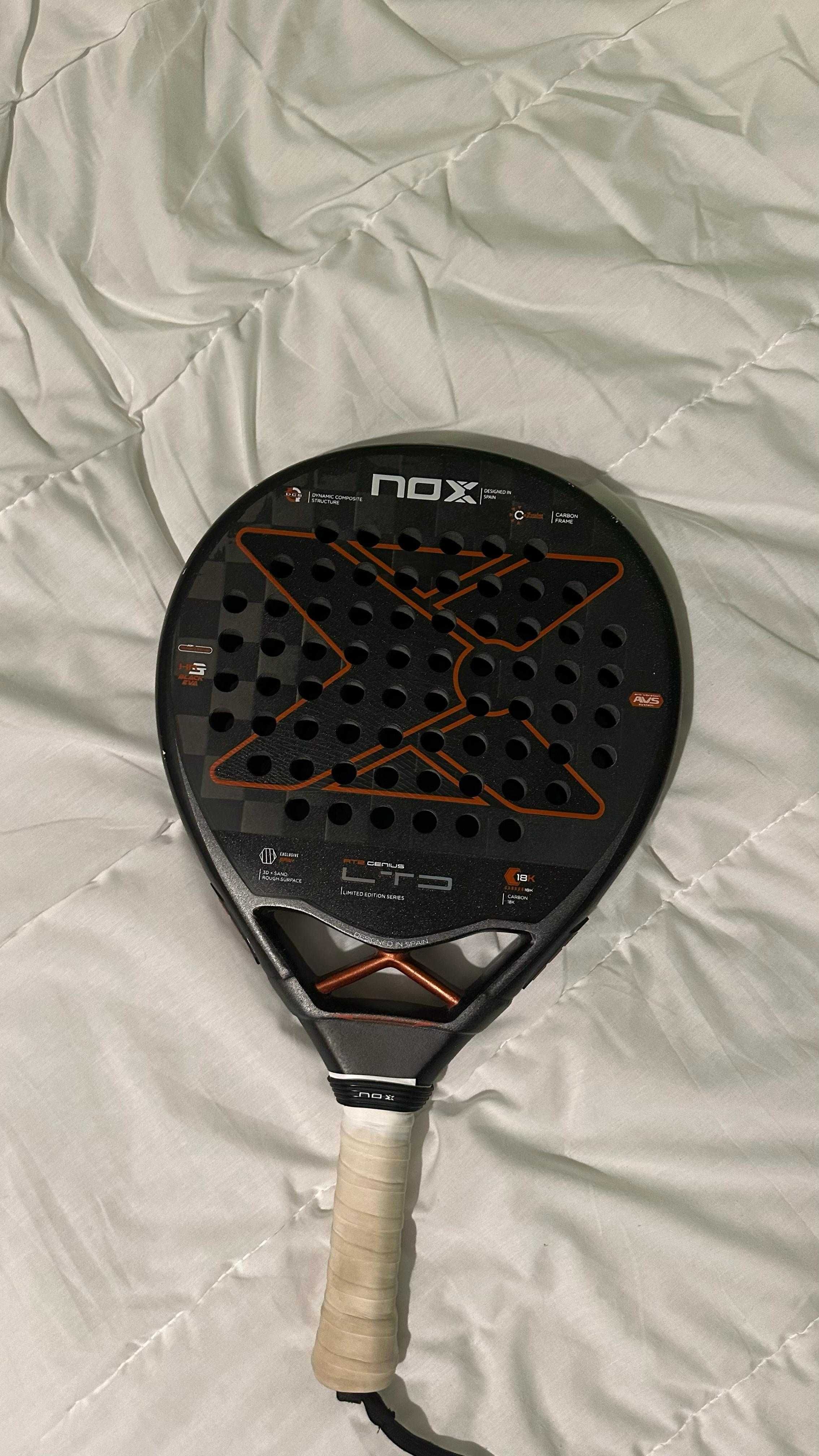 Raquete de Padel: Nox AT10 Genius 18K By Tapia Limited Edition 2023
