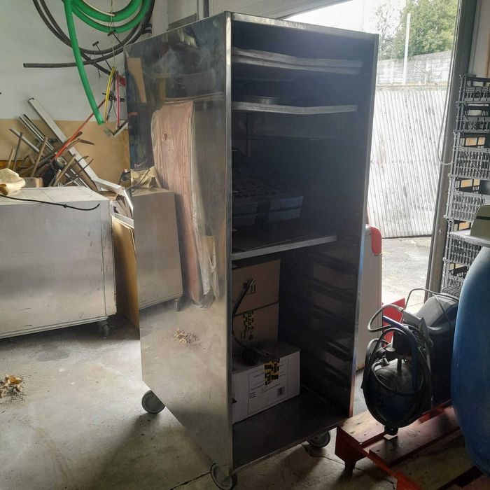 Carro de Inox pastelaria e padaria 24 Tabuleiros