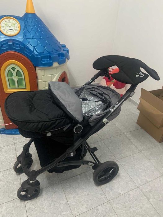 Carrinho bebé em bom estado