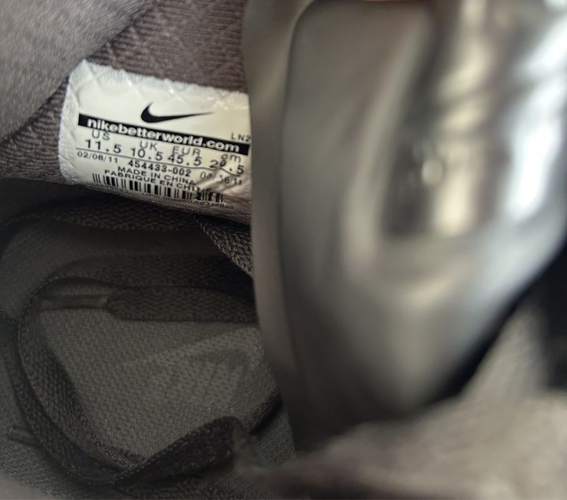 Ботинки Nike.