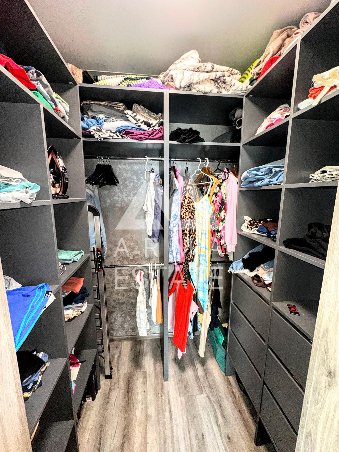 Продам 3к кв ЖК Озерний Гай Гатне, ремонт, новий