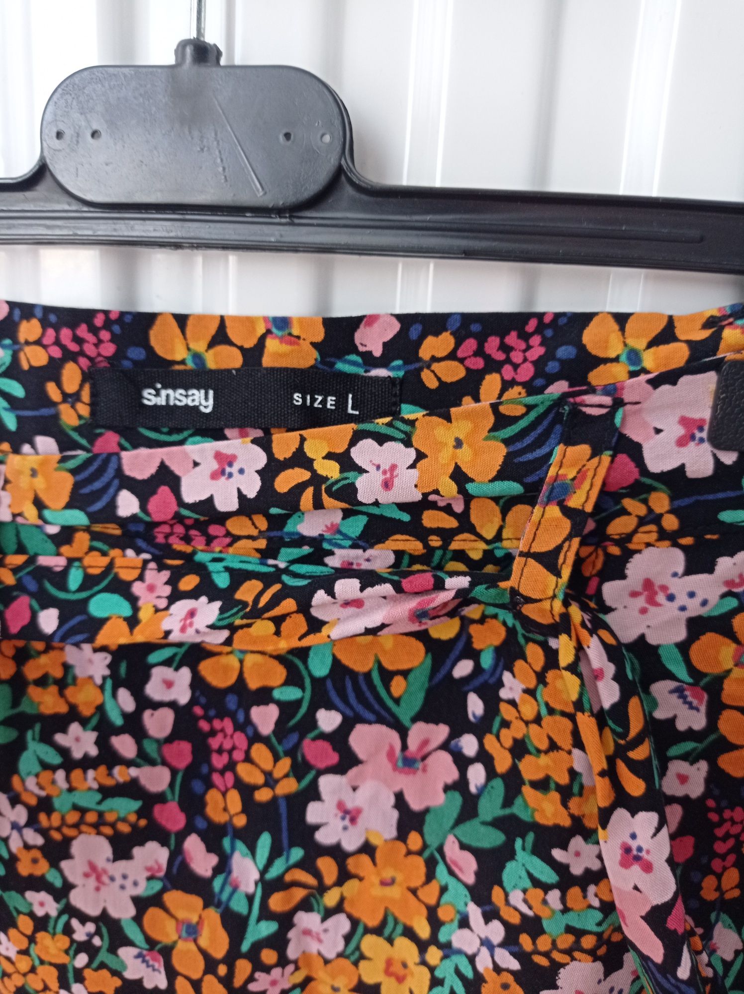 Krótkie spodenki spódnico spodnie w kwiaty
