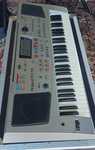 Keyboard Roland EM55