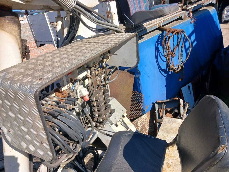 Автовишка стояла на Івеко 4х4 17м  кран вишка підйомник В Наявності!