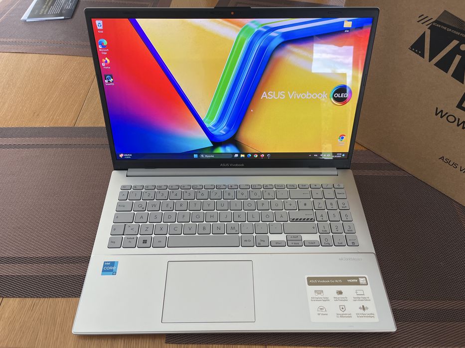 Asus Vivobook Go OLED