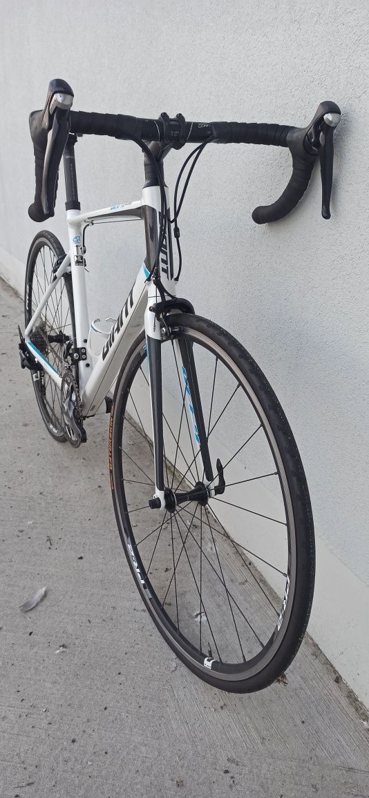 GIANT DEFY 1, Shimano 105, Rozmiar 56  M/L