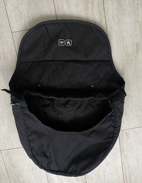 Чохол на ніжки в прогулянкову коляску