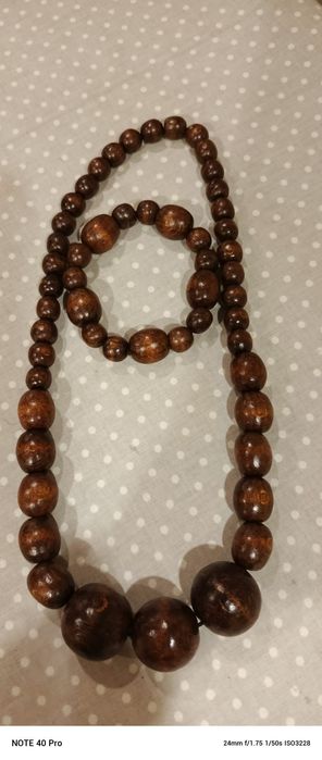 Korale drewniane i bransoletka