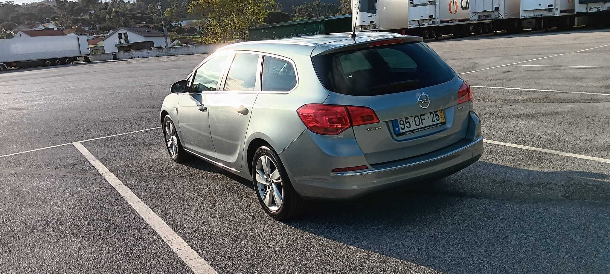OPEL ASTRA SPORTS TOURER