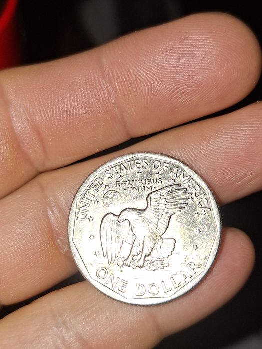 Moeda 1 dollar Susan B Anthony (P) data longe do aro