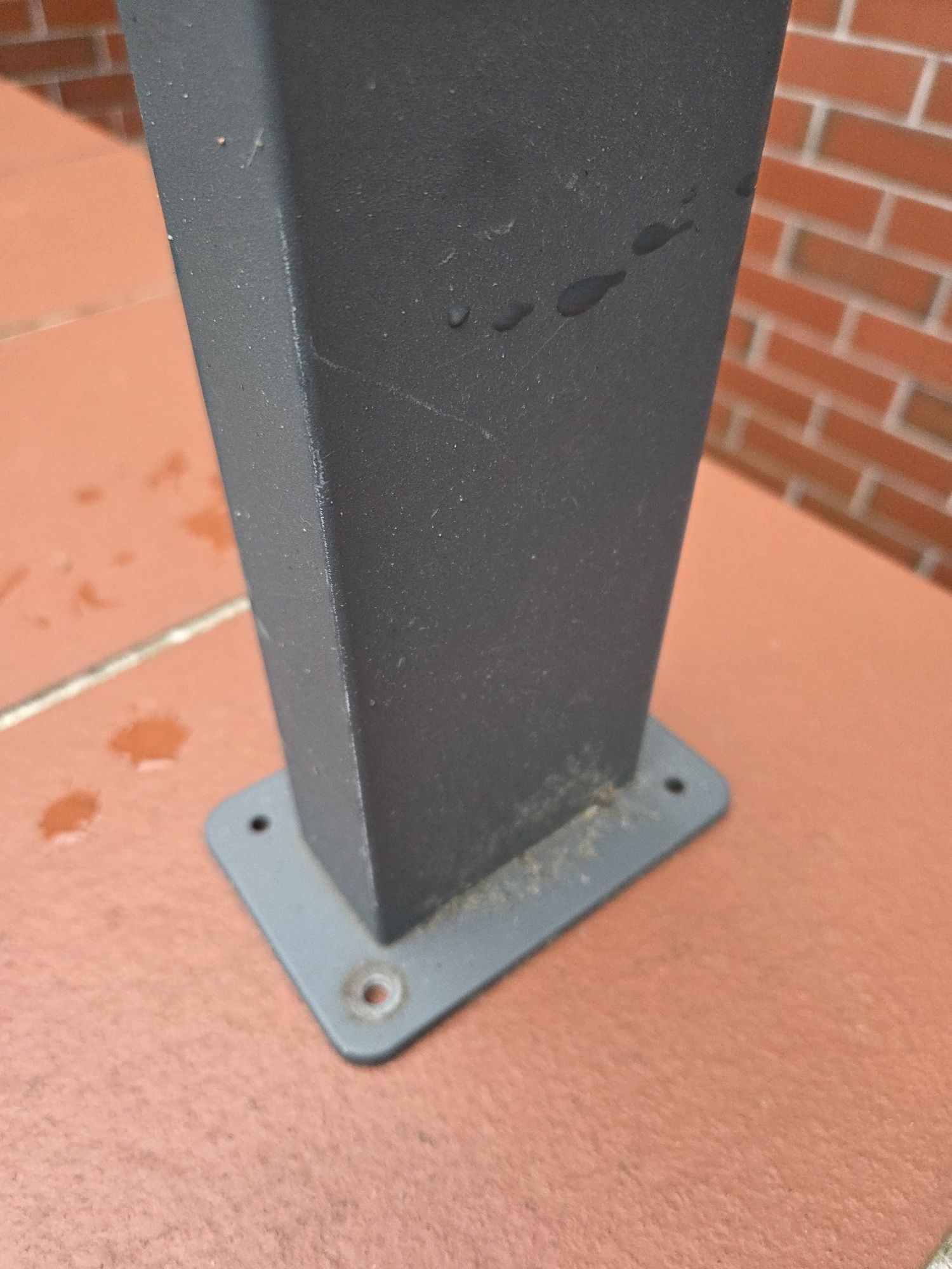 Lampa ogrodowa plus druga sztuka gratis