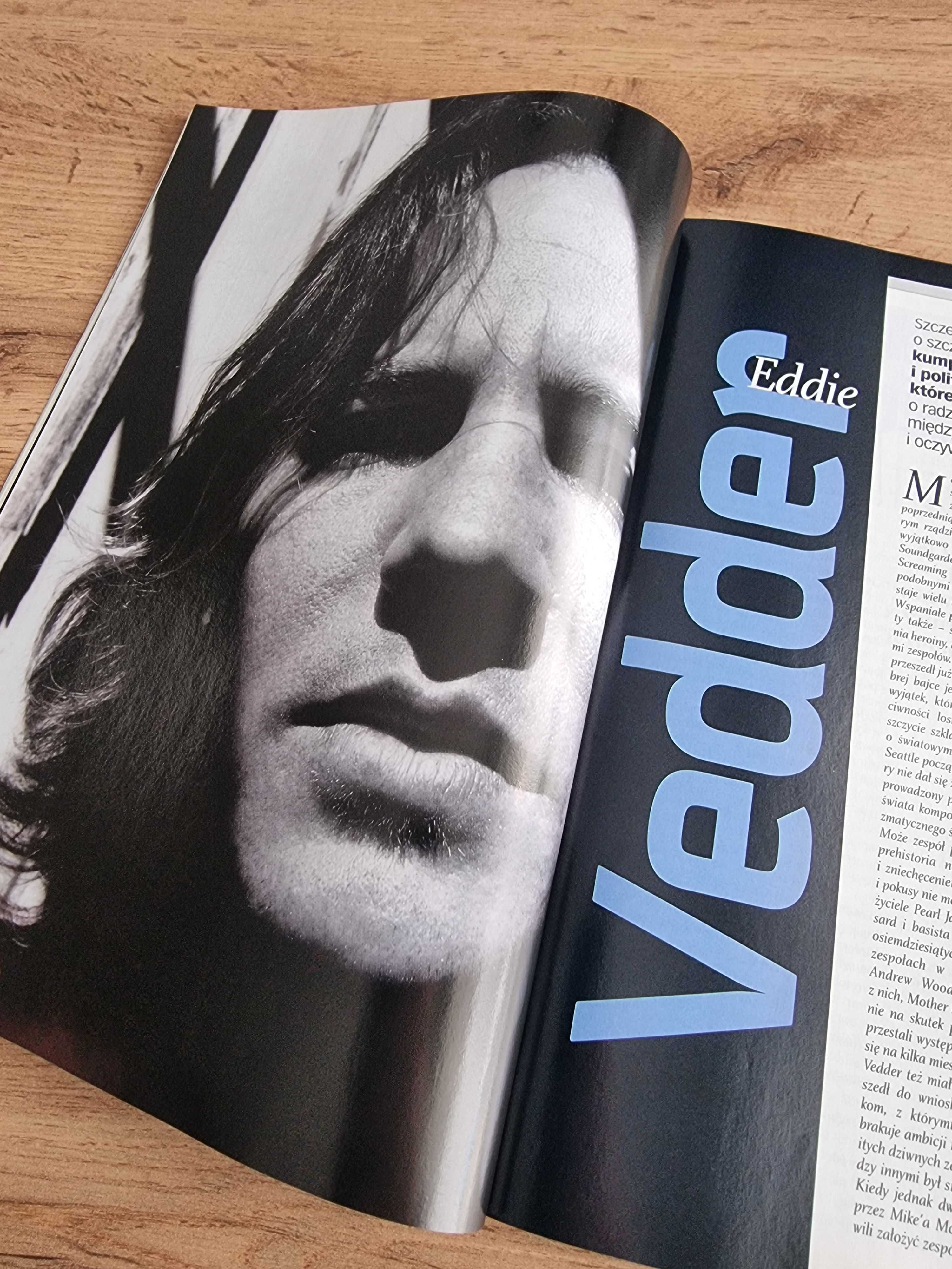 Playboy 4/2003 - Renata Dancewicz, Sylvi Bódi, Eddie Vedder