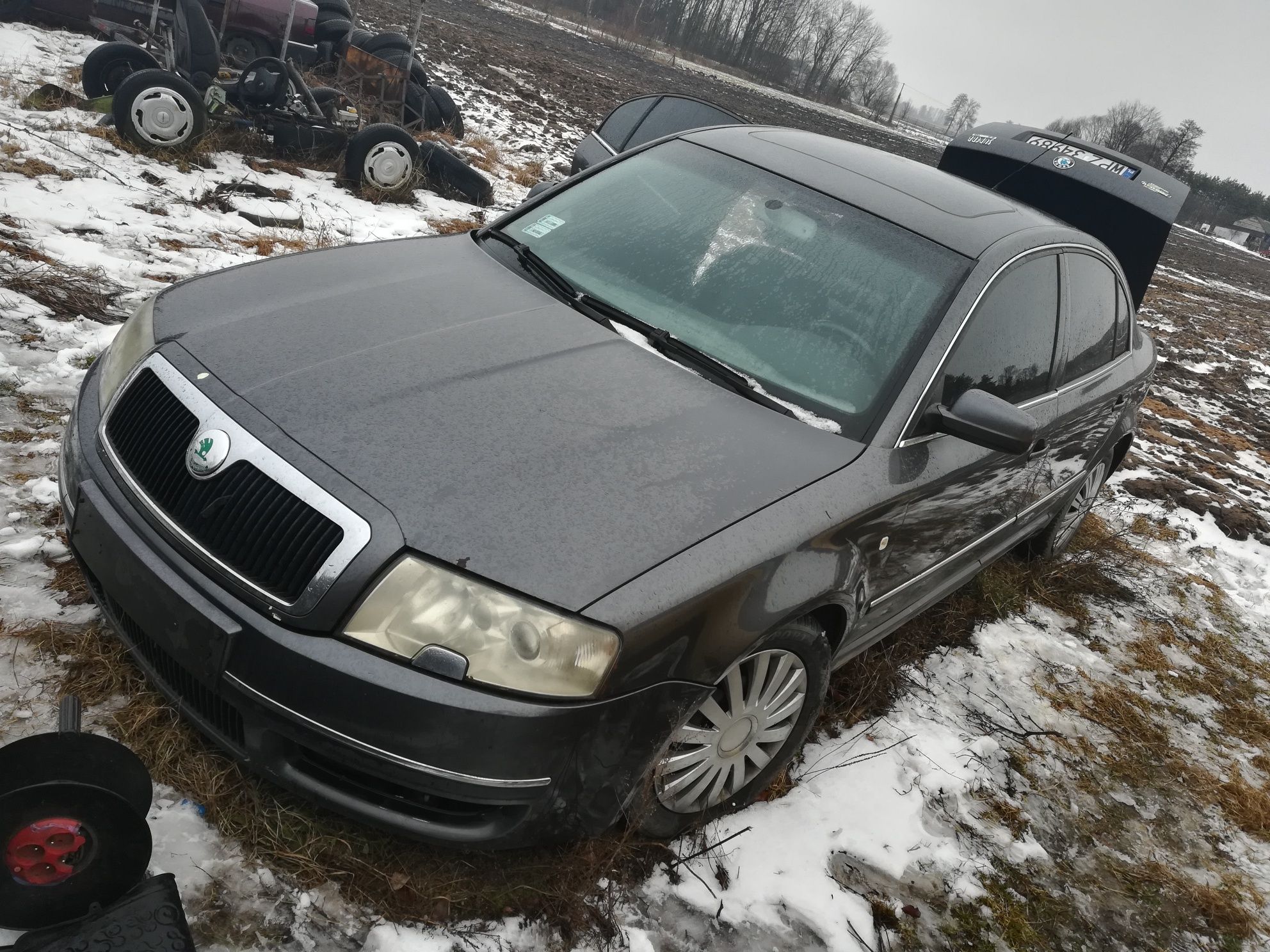 Skoda superb 2.5 V6 TDI automat 9152 skóra części!