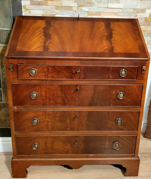 Piękne, fornirowane biurko/sekretarzyk vintage