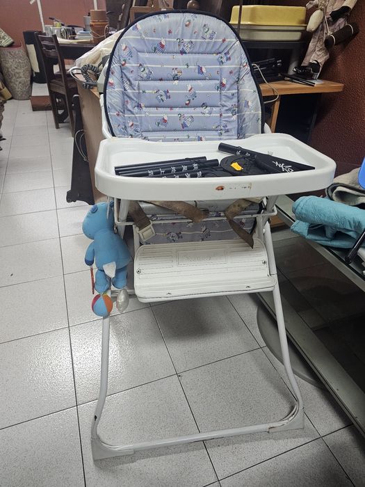 Vendo cadeira da papa