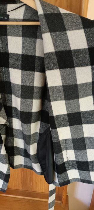 Напівпальто жіноче M б/у в хорошому стані