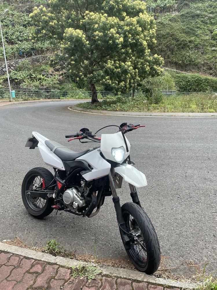 Yamaha wr125x 2015 supermoto