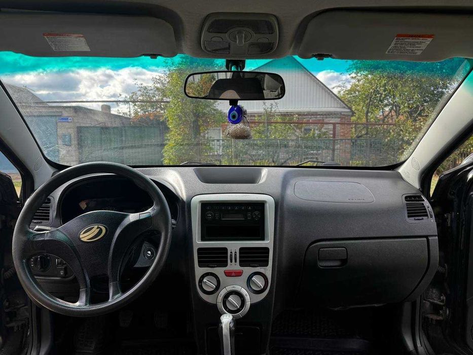 чорний хетчбек ЗАЗ Forza 2012 1.5 л  Газ / Бензин