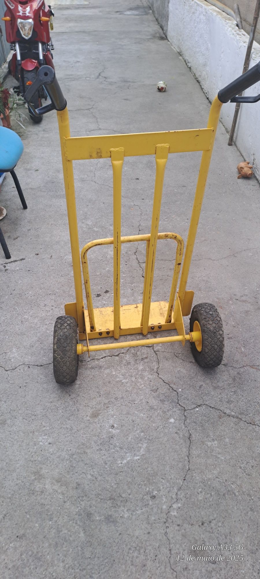 Carrinho de cargas STANLEY até 200Kg