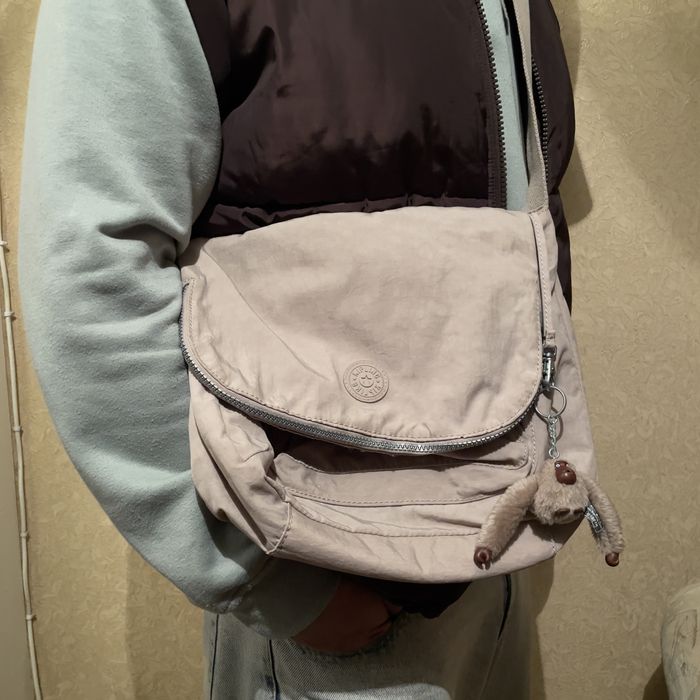 Нейлоновая винтажная сумка Kipling с ориг обезьяной реп (Type Stussy)