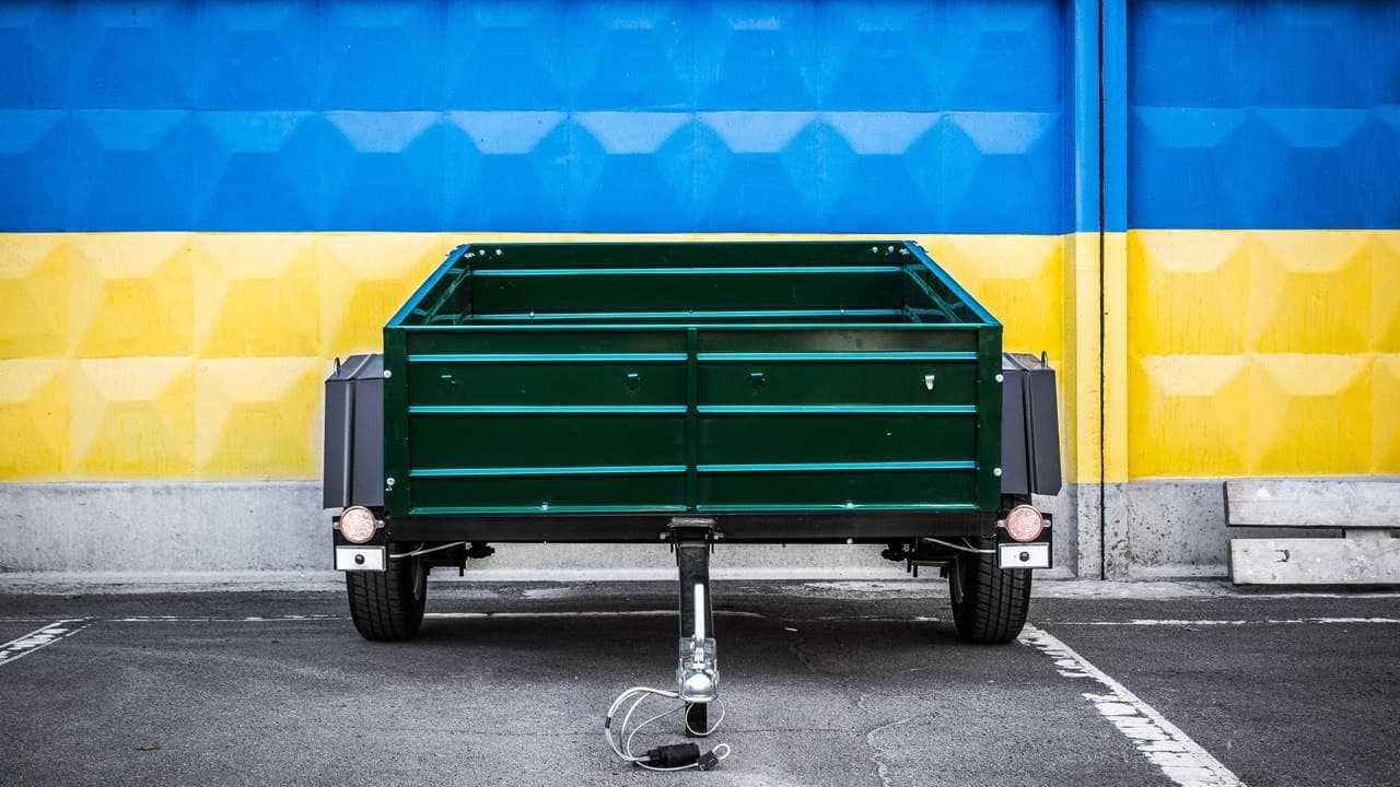 Надійний легковий причіп Дніпро-150х130х35. Завод "Дніпро"