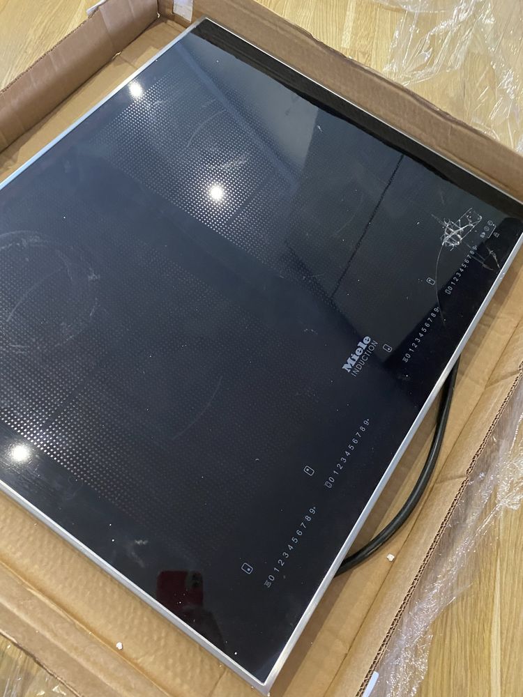 Індукційна варочна поверхня ,,Miele’’
