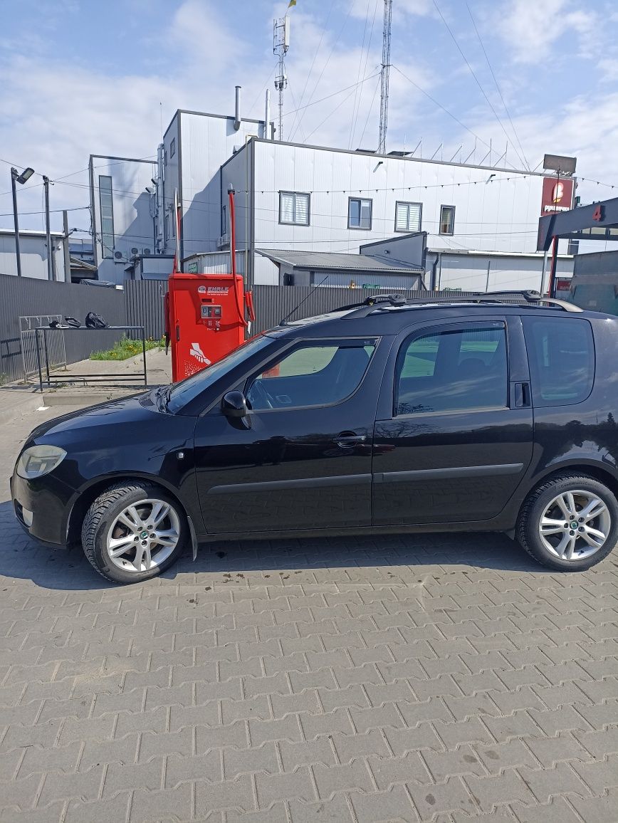 Продам Skoda Roomster