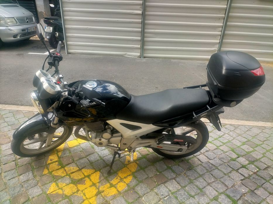 CBF250 Twister 2005 com 28.000km