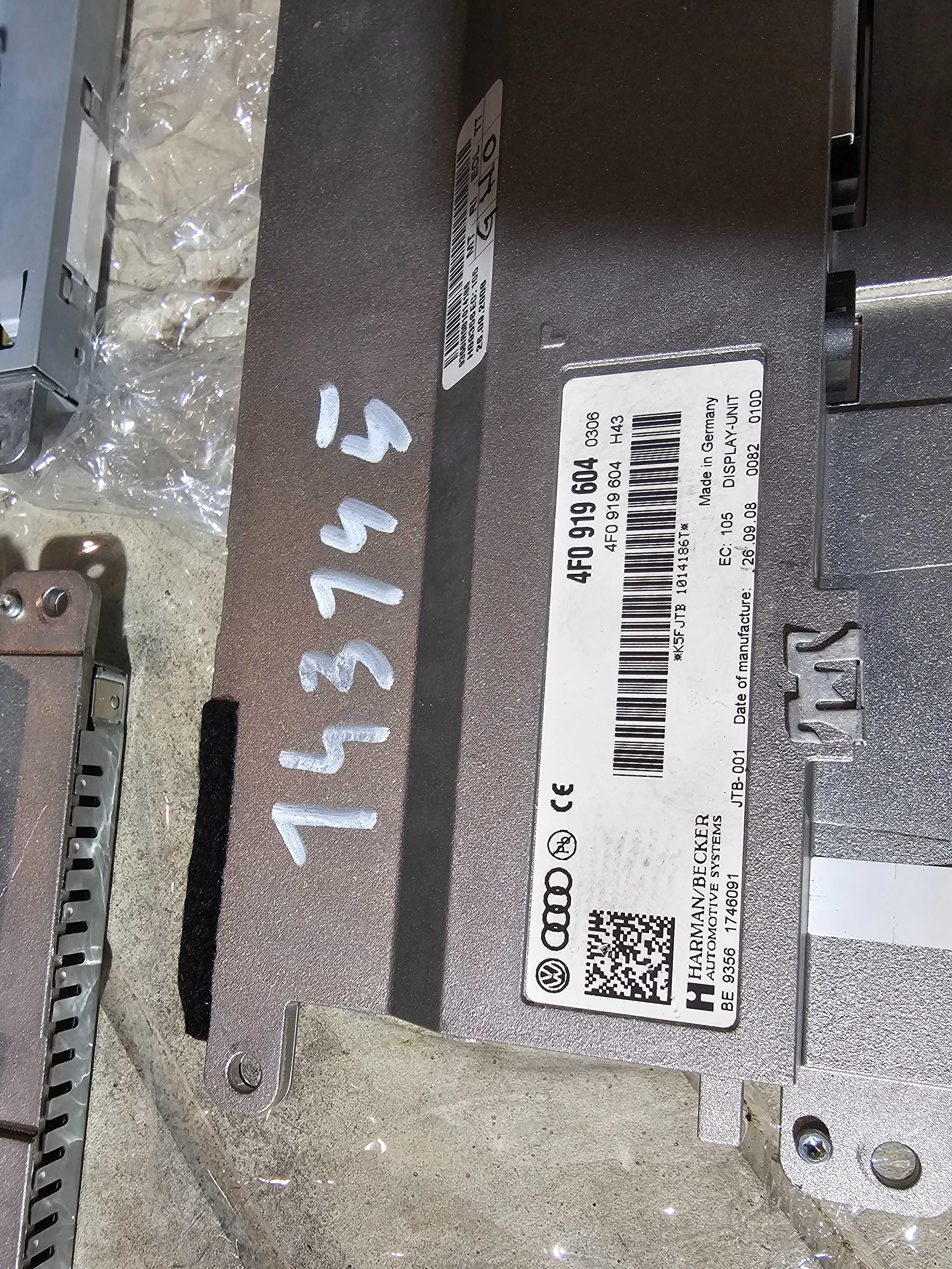 Wyswietlacz ekran MMI a6 c6 Q7 lift 4F0