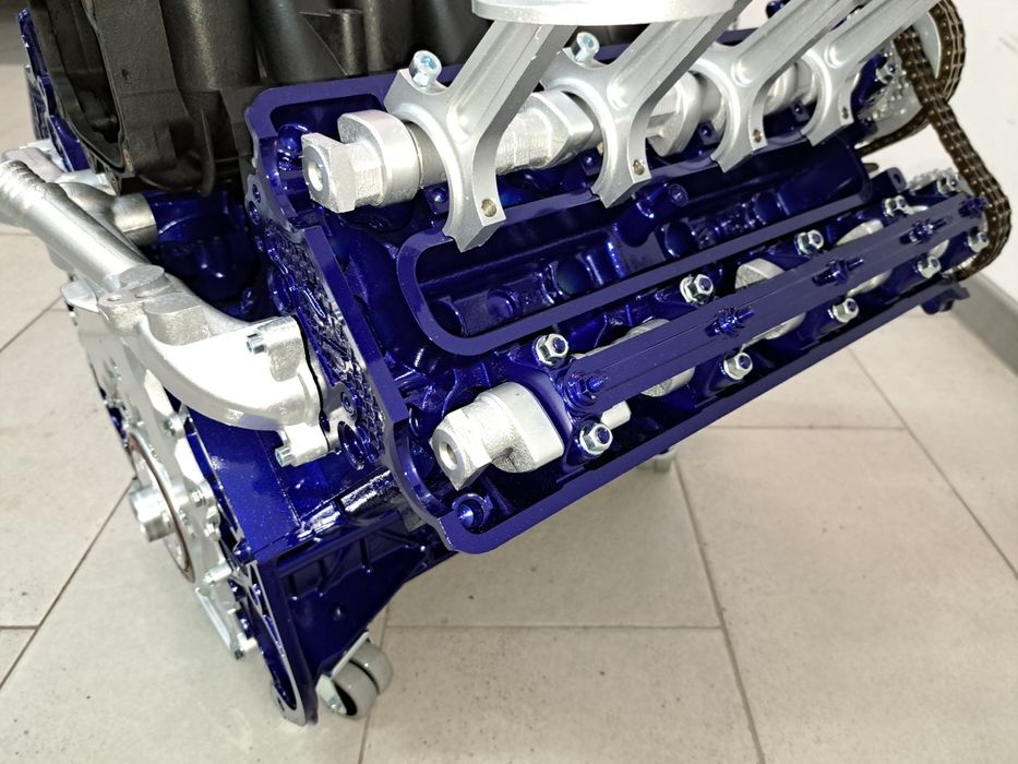 Stolik z silnika V8 BMW 4.0 M60 e38 e34 e32 ława z bloku V8 Unikatowy