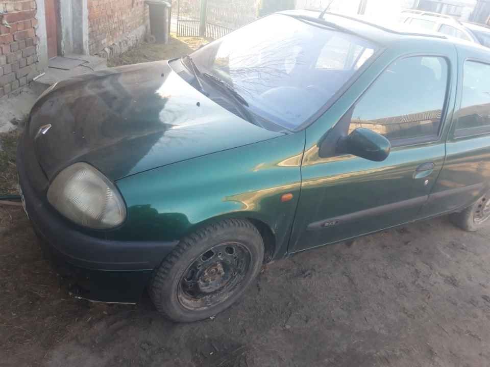 Renault clio 2 Czesci 1.4 bezyna