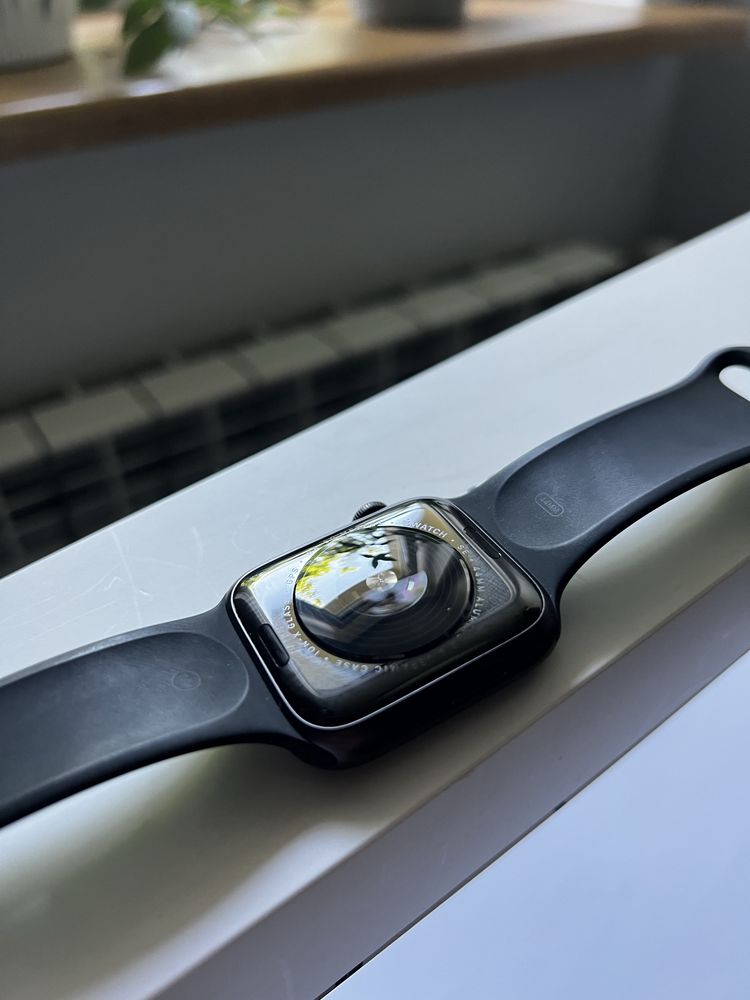 Apple Watch SE model: A2352